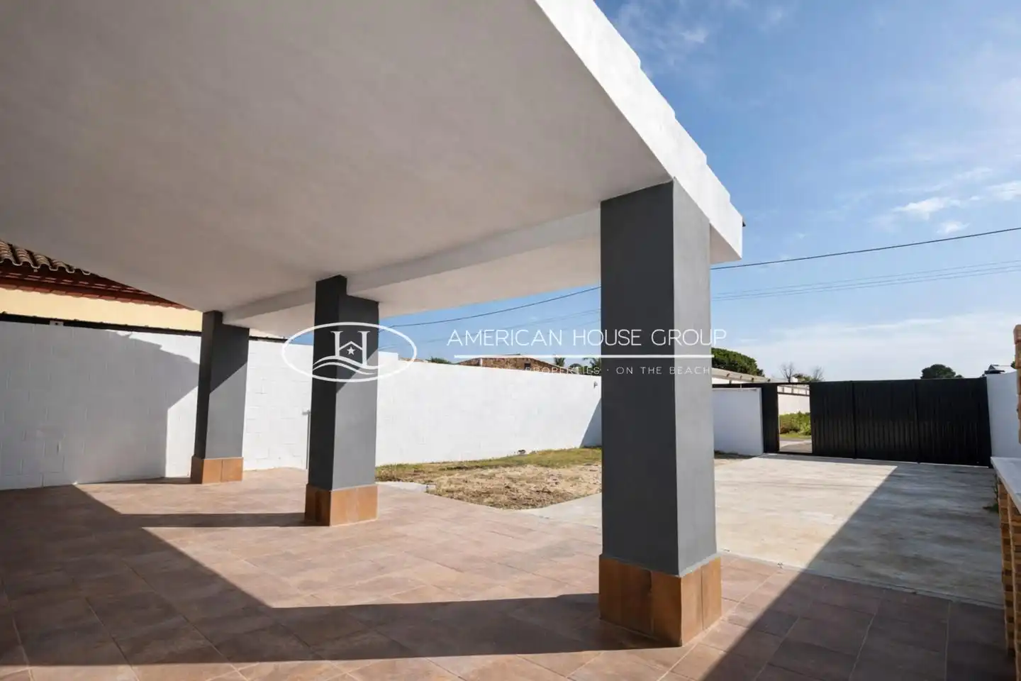 Terrace of Houses for sale in Chiclana de la Frontera  with Private garden