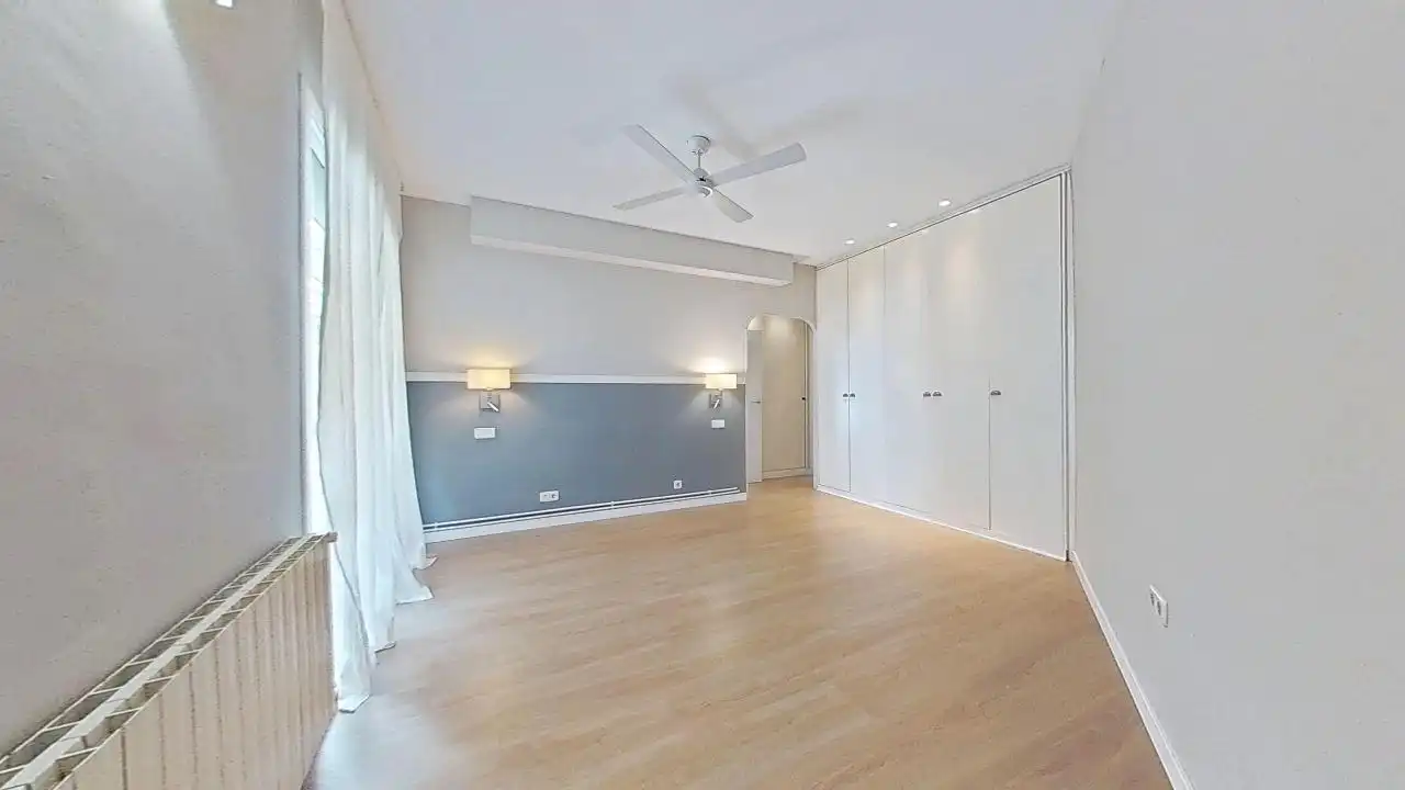 Habitación de Piso en venta en Barcelona con Aire acondicionado, Calefacción y Amueblado