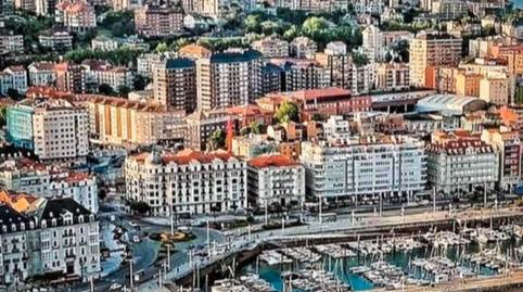 Foto 2 de Edifici en venda a Calle Río Ebro, 12, Cuatro Caminos, Cantabria