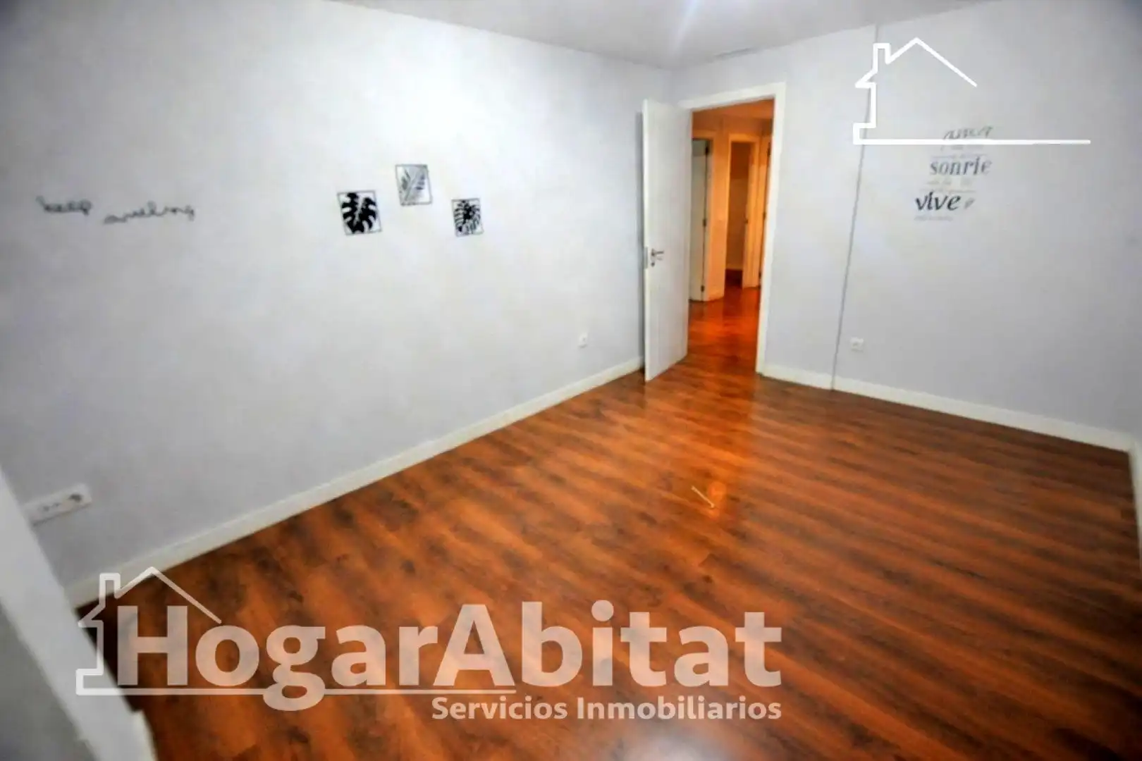 Bedroom of Flat for sale in Valencia  with Air Conditioner, Heating and Parquet flooring