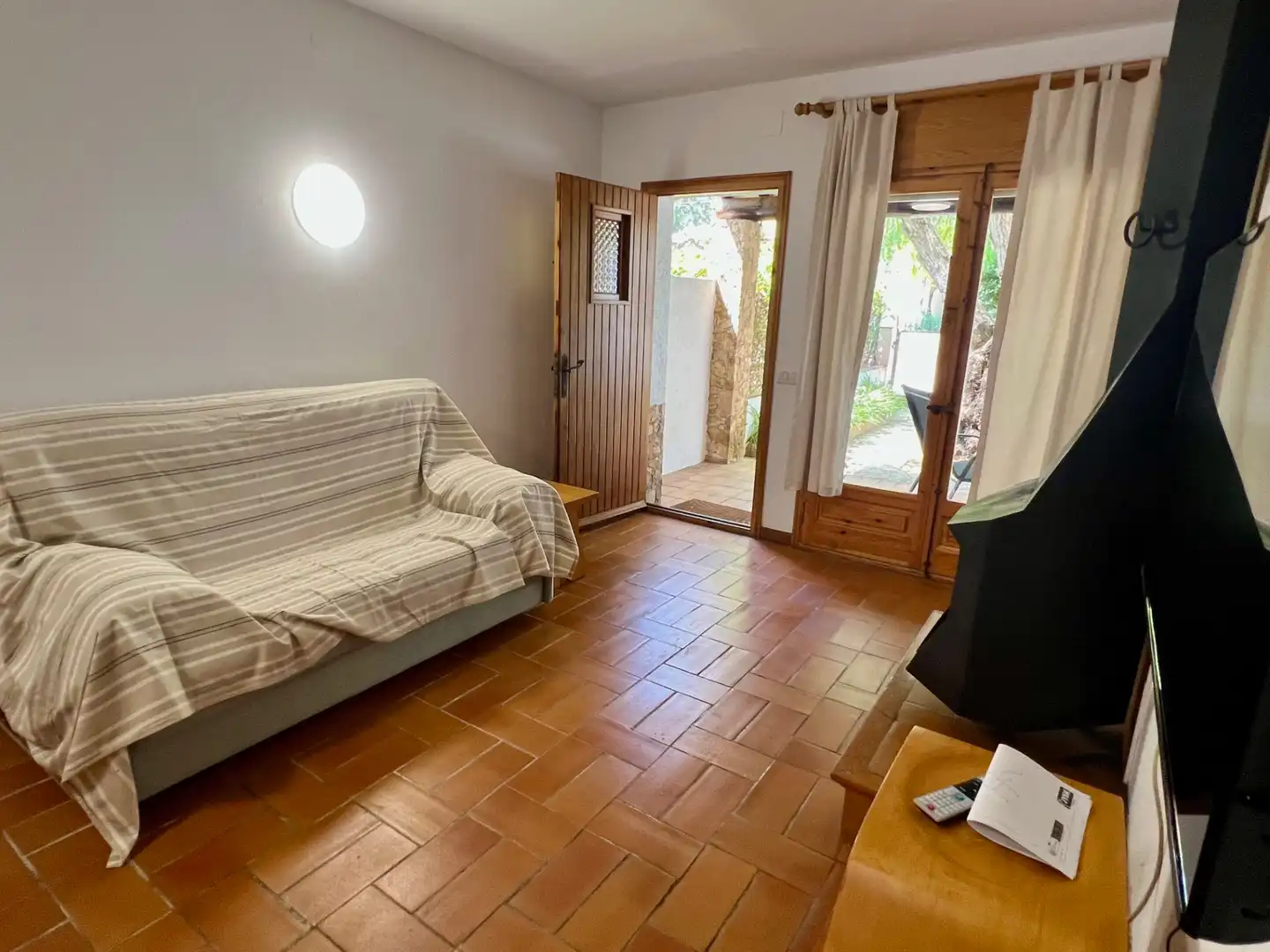 Sala d'estar de Casa adosada de lloguer en Palafrugell amb Terrassa i Moblat
