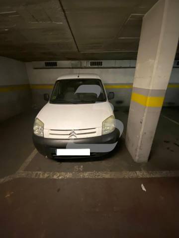 Garaje en Alquiler en de Vilardell en Hostafrancs