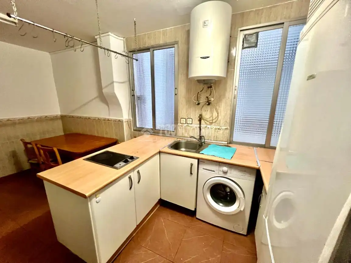 Cuina de Pis en venda en Madrid amb Calefacció, Terrassa i Balcó