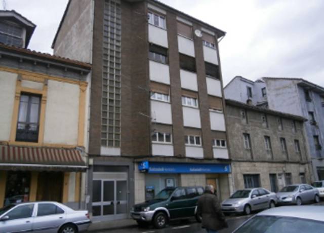 Local comercial en Alquiler en Av Fernandez Pello en Salas