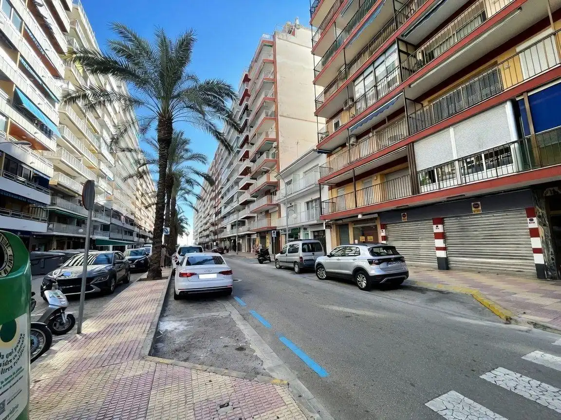 Vista exterior de Àtic en venda en Sant Antoni