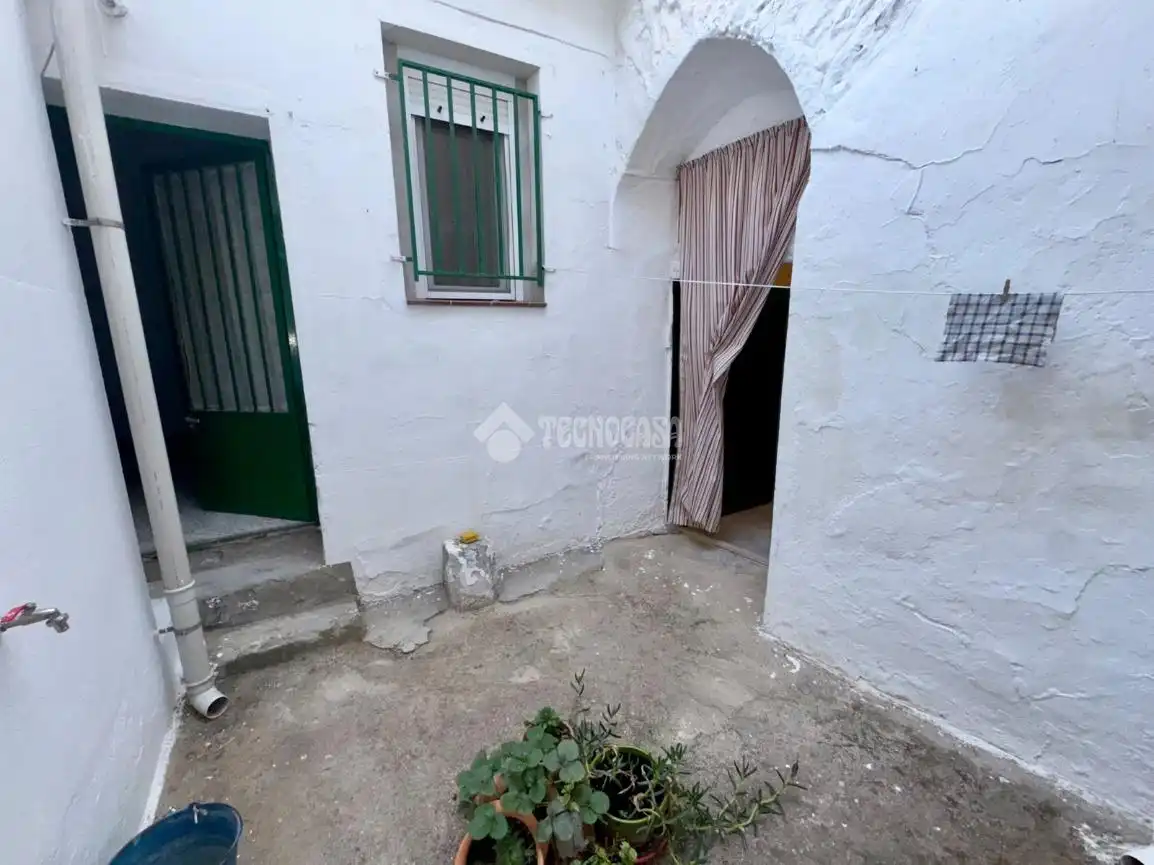 Casa aparellada amb terrassa en venda a C. Carmen, imagen 13