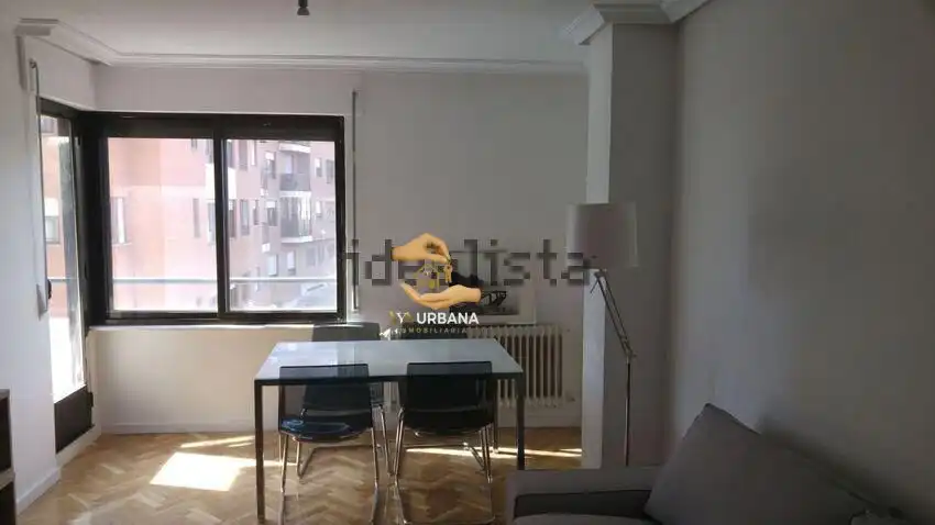 Vista exterior de Piso en venta en Salamanca con Calefacción, Terraza y Amueblado