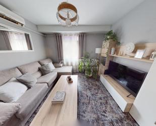 Living room of Flat for sale in Leganés  with Air Conditioner, Heating and Terrace