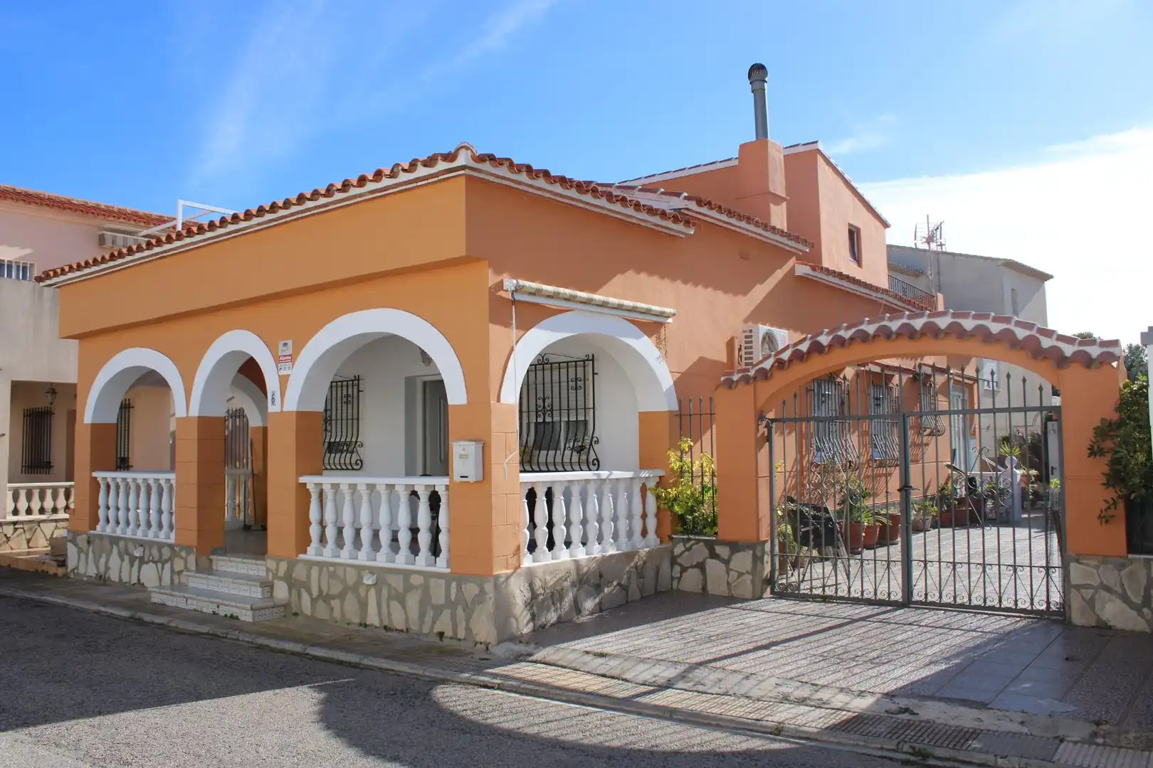 Casa con giardino in vendita a Oliva Playa, imagen 2