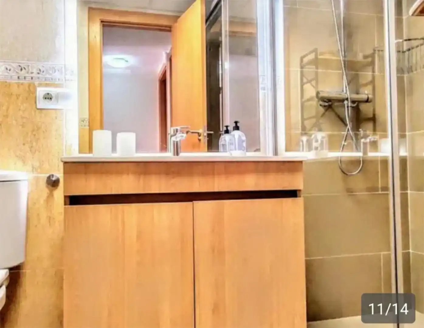 Baño de Piso de alquiler en Vera con Aire acondicionado, Jardín privado y Piscina