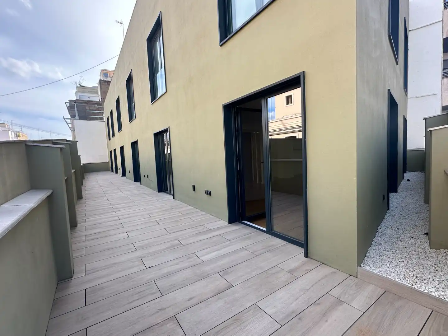 Vista exterior de Àtic de lloguer en Valencia amb Aire condicionat, Calefacció i Parquet