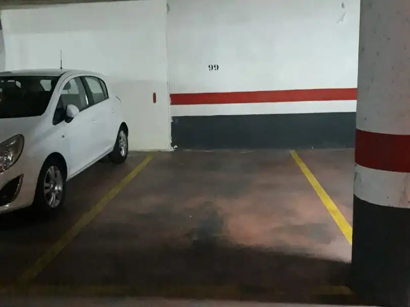 Parkplatz von Garage zum Verkauf in Alcalá de Henares