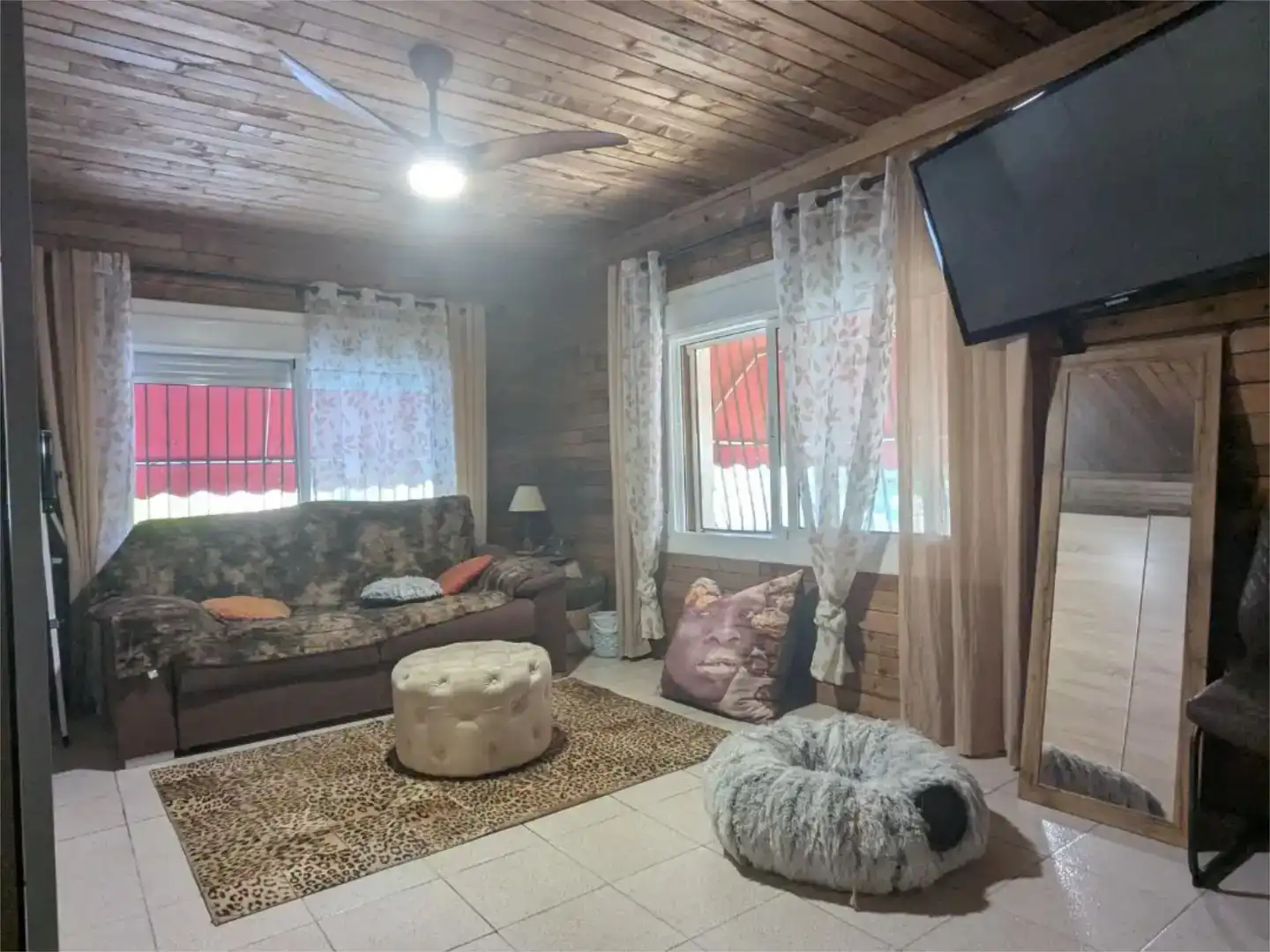 Wohnzimmer von Wohnung zum Verkauf in Elche / Elx mit Klimaanlage, Privatgarten und Abstellraum