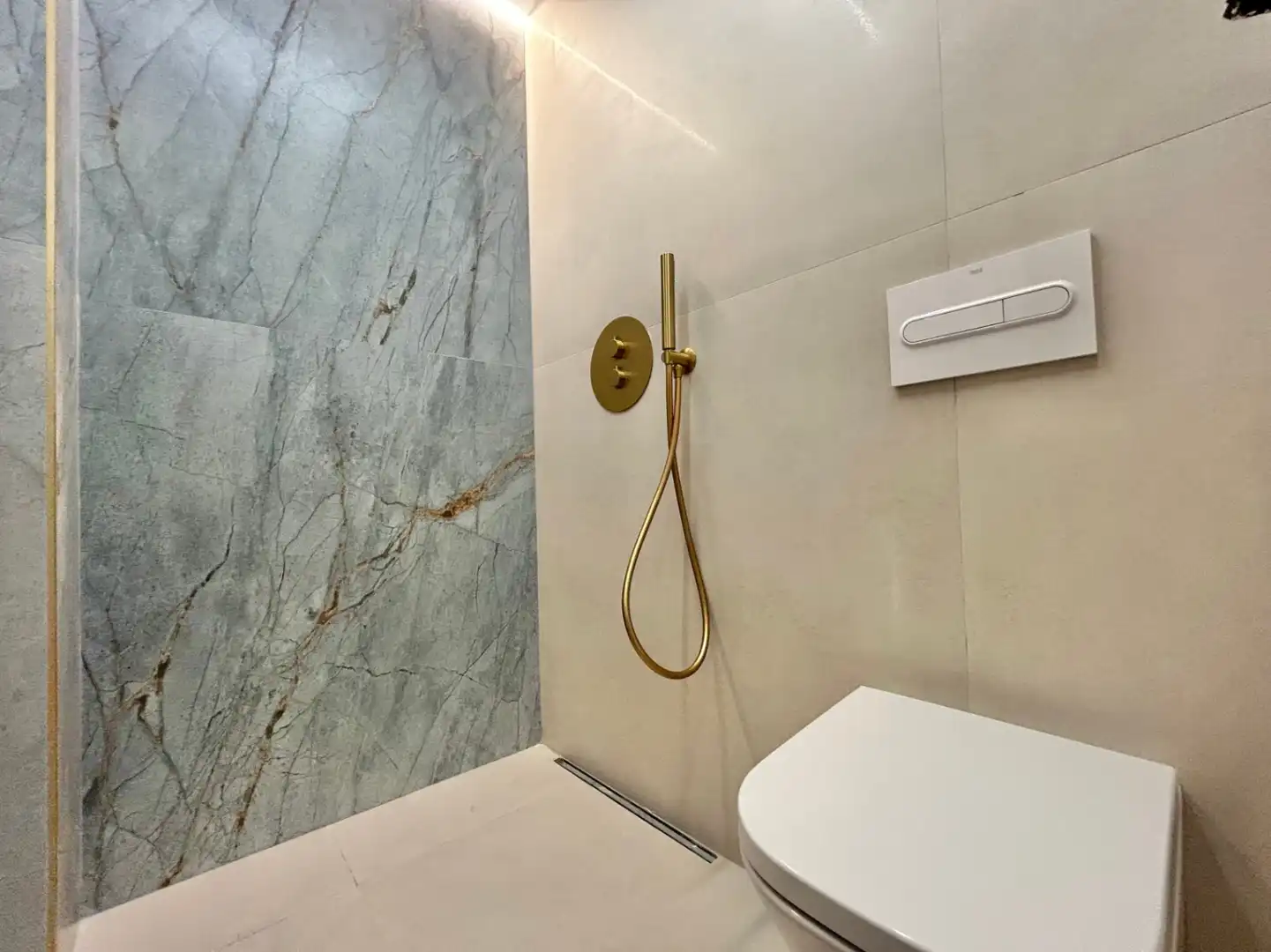 Bany de Apartament en venda en Málaga amb Aire condicionat, Calefacció i Terrassa