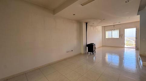 Foto 4 de Casa adosada en venta en Guardamar de la Safor, Valencia