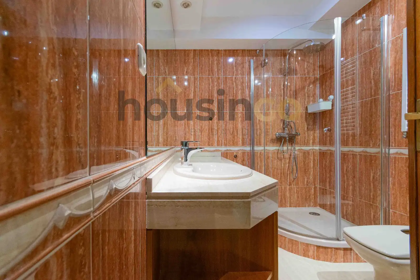 Badezimmer von Wohnung zur Miete in Madrid mit Heizung und Terrasse