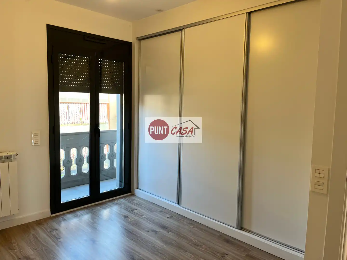 Habitación de Piso de alquiler en Lleida con Calefacción, Parquet y Horno