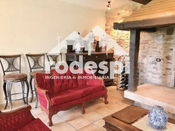 Sala d'estar de Casa o xalet en venda en Curtis amb Calefacció, Traster i Piscina