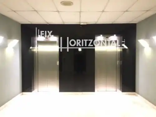 Office for rent in Sabadell  with Air Conditioner, Heating and Internet