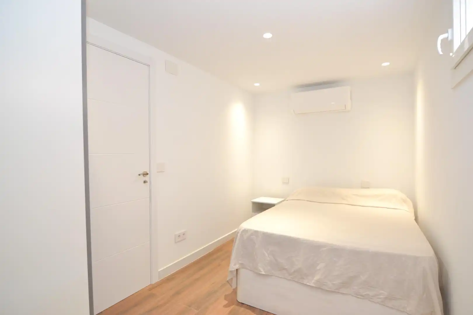 Bedroom of Houses for sale in Casarrubios del Monte  with Air Conditioner, Heating and Private garden