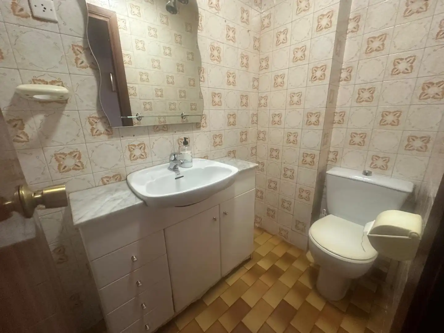 Bathroom of Flat for sale in Madrid  with Heating, Terrace and Furnished