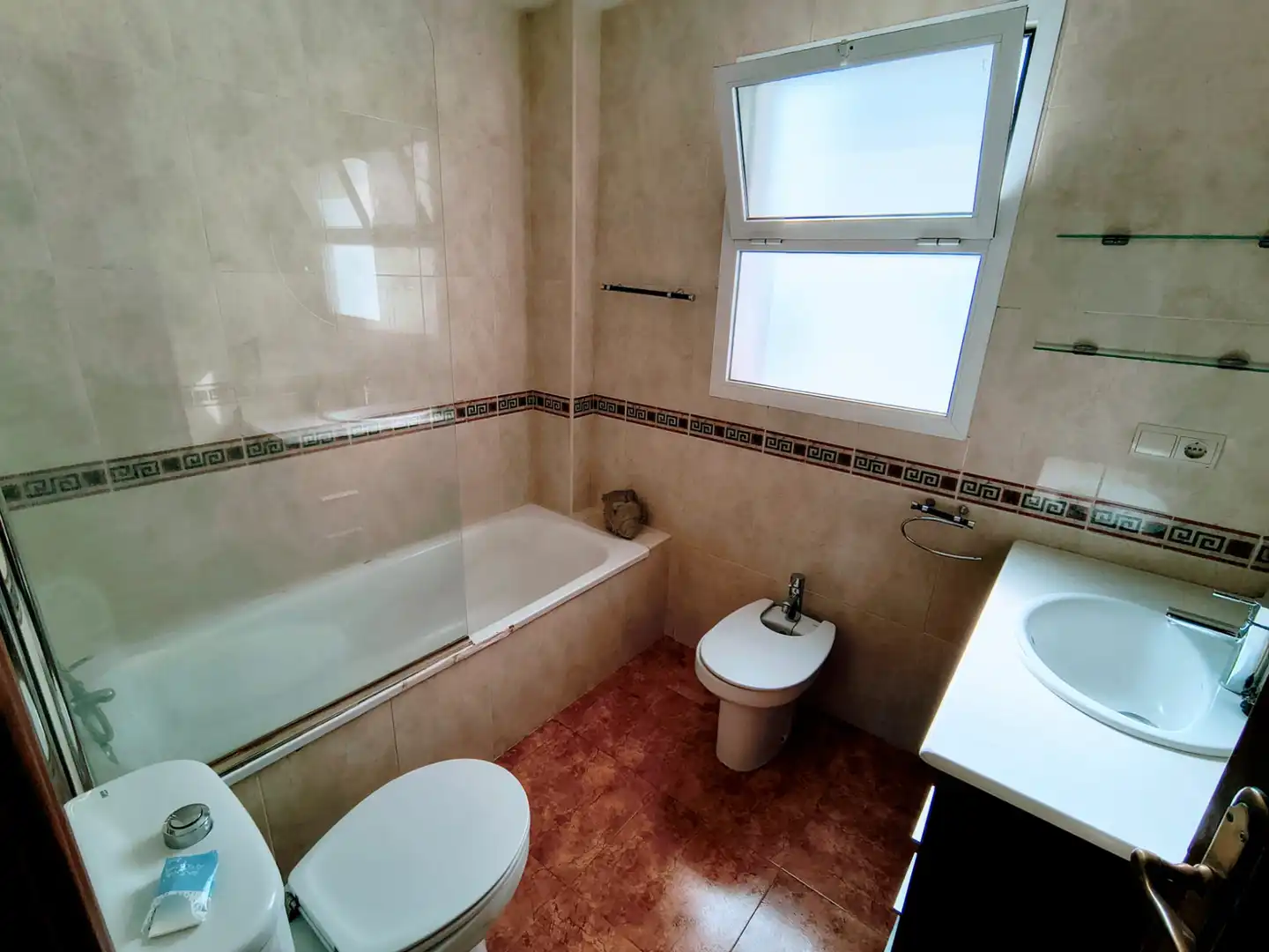 Baño de Piso en venta en Fuengirola con Aire acondicionado y Balcón