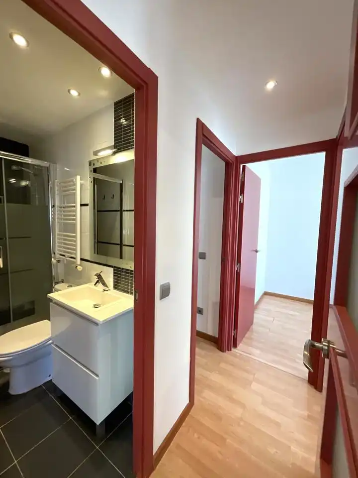 Baño de Piso en venta en Getafe con Aire acondicionado, Calefacción y Alarma
