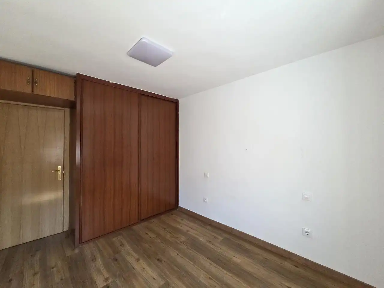 Flat for rent in Calle de San Jaime, Casco Histórico de Vallecas