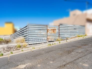 Terreno residencial en venta en Calle el Pino 11