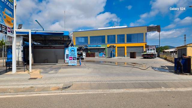 Local comercial en Alquiler en Carretera Accés Costa Brava, 192 en Mas Florit - Ca la Guidó