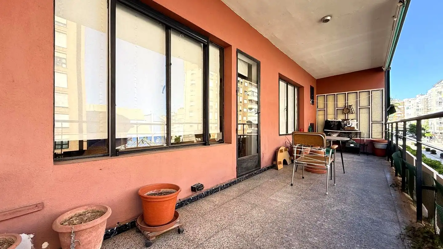 Wohnung mit Terrasse zum Verkauf in Casc Urbà, imagen 8