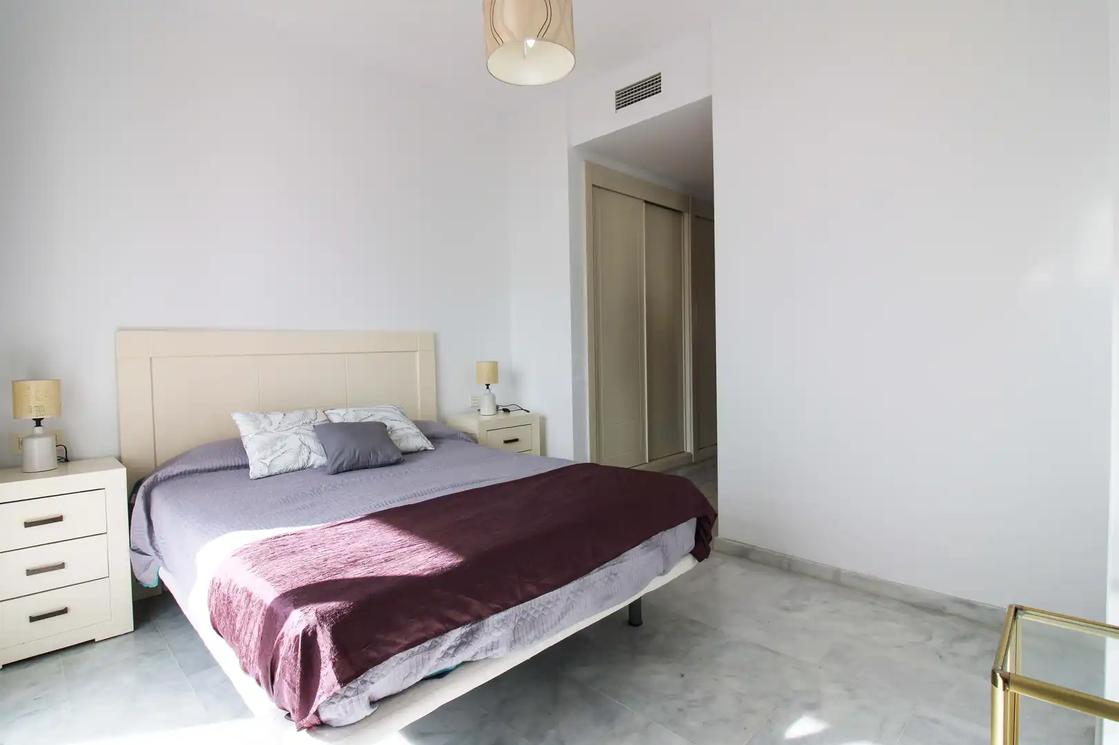 Bedroom of Flat for sale in Estepona  with Air Conditioner, Heating and Terrace