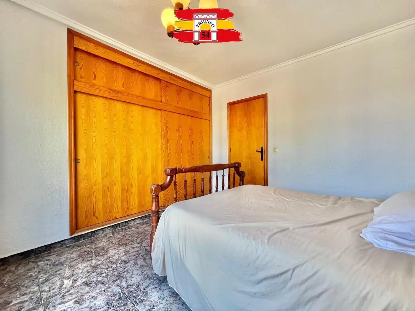 Habitación de Casa o chalet en venta en Torrevieja con Terraza, Amueblado y Balcón