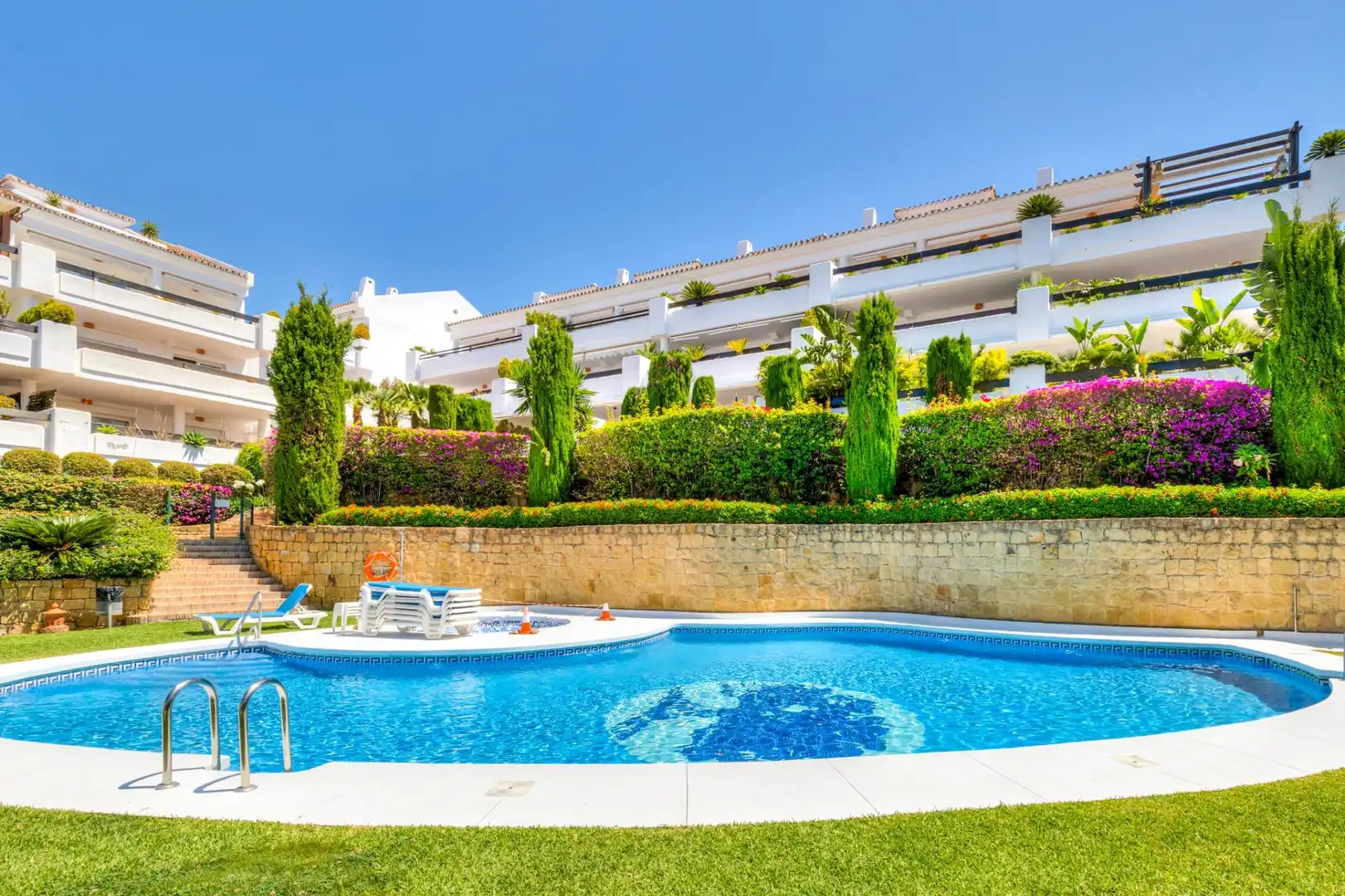 Jardí de Apartament en venda en Marbella amb Aire condicionat, Terrassa i Traster