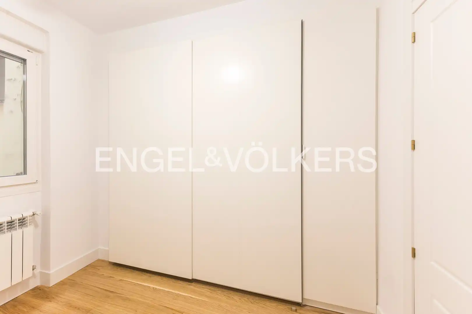 Schlafzimmer von Wohnung zur Miete in Madrid mit Klimaanlage, Heizung und Parkett