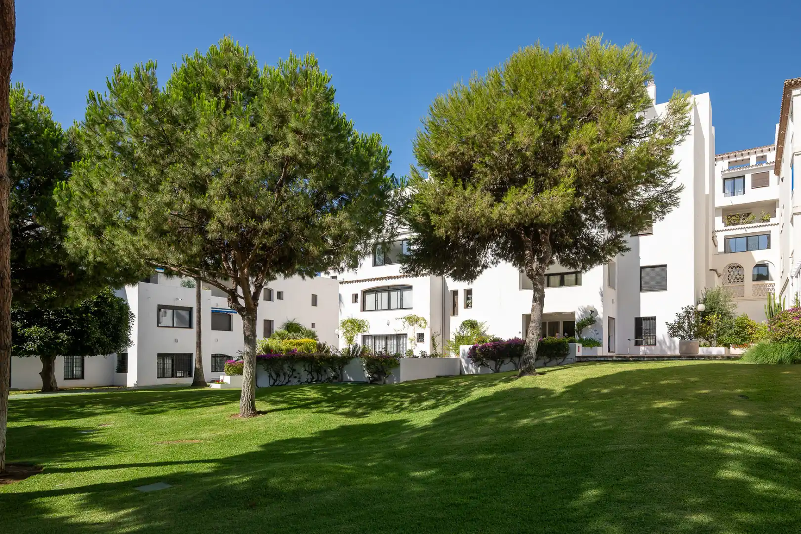 Apartament amb piscina en venda a Nueva Andalucía, imagen 5