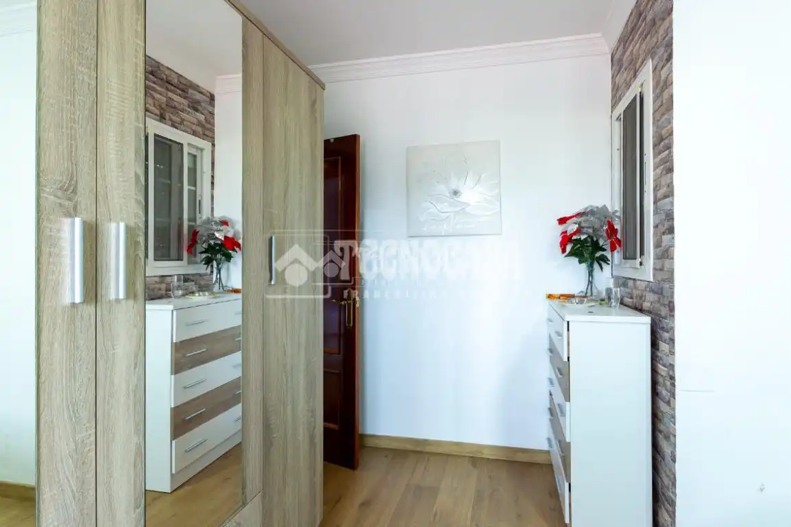 Habitación de Piso en venta en Vélez-Málaga con Aire acondicionado, Calefacción y Balcón