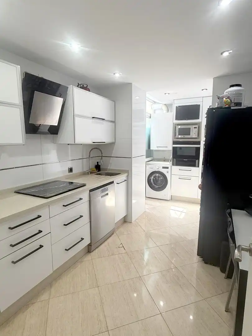 Kitchen of Flat for sale in Málaga  with Air Conditioner, Heating and Private garden