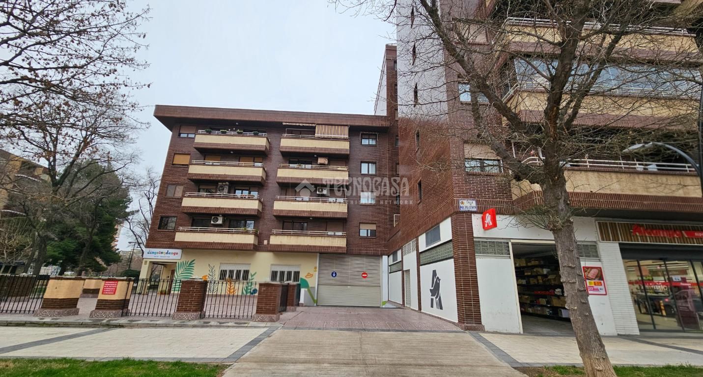 Vista exterior de Garatge en venda en  Zaragoza Capital