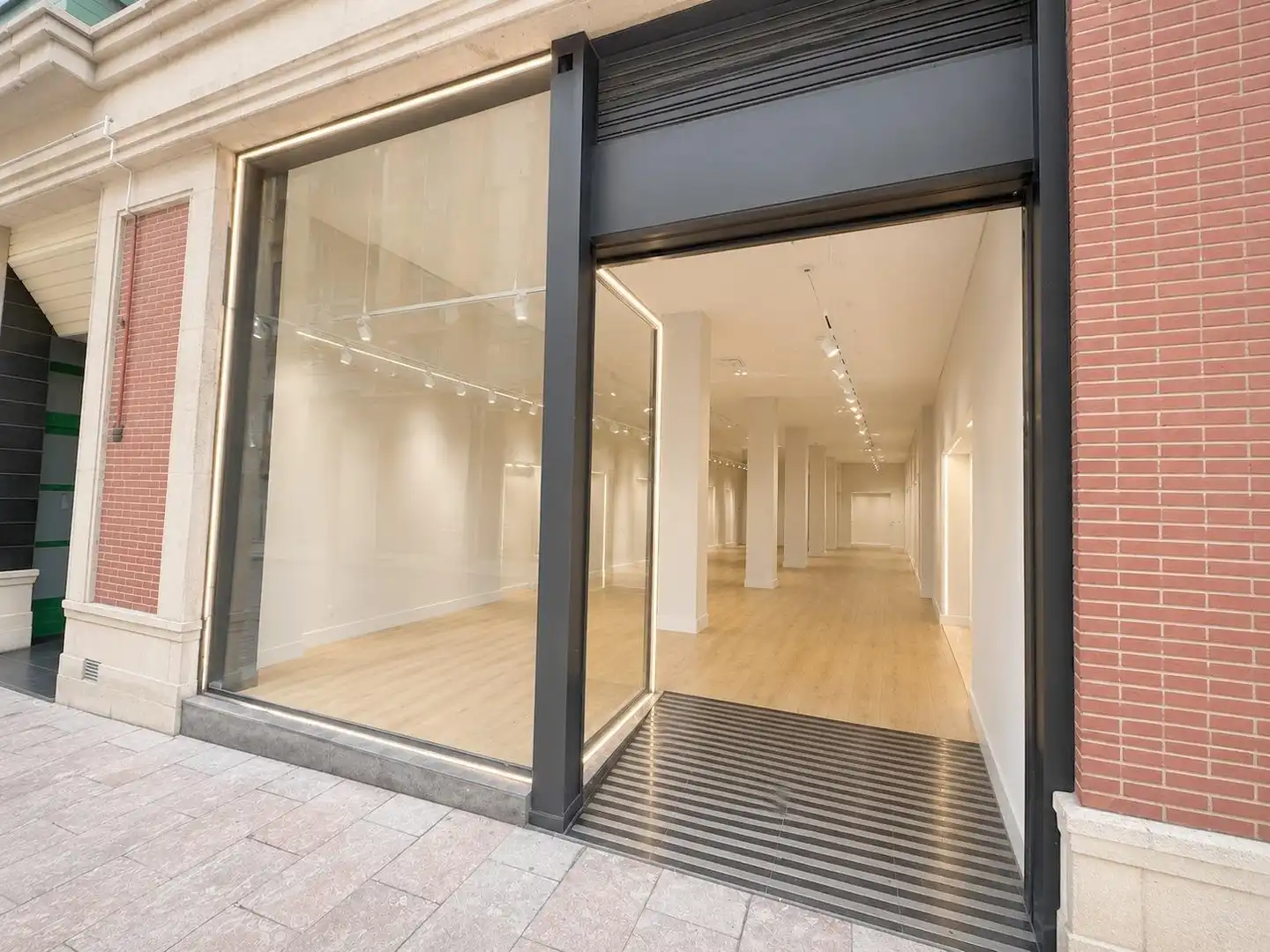 Geschaftsraum zur Miete in Oviedo 