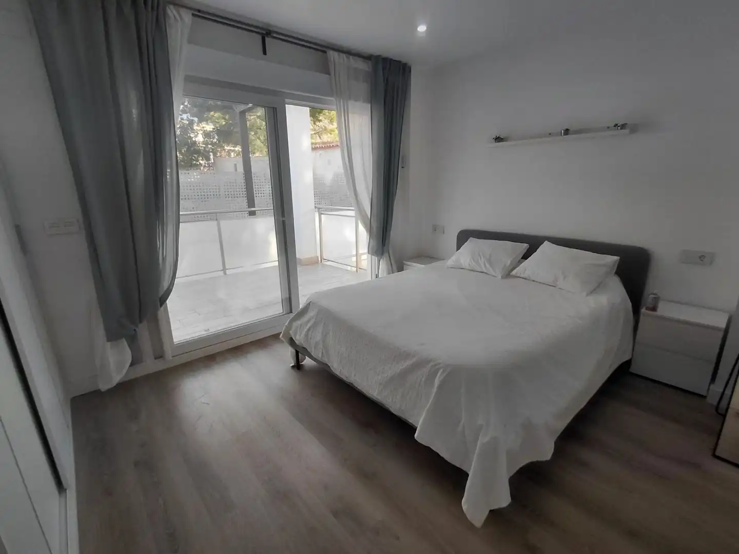 Dormitori de Casa o xalet en venda en La Nucia amb Aire condicionat, Jardí privat i Traster