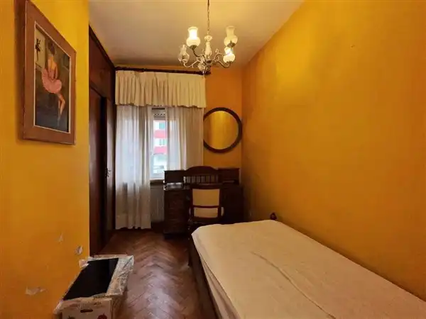 Habitación de Piso en venta en Lugo con Calefacción y Trastero