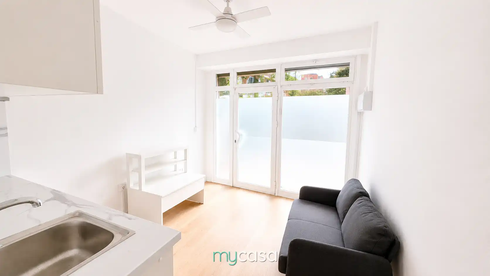 Balcony of Study for sale in Mollet del Vallès  with Parquet flooring, Furnished and Alarm