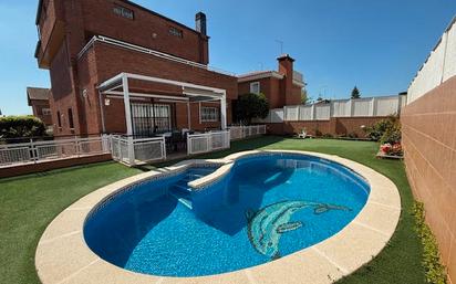 Swimming pool of House or chalet for sale in Viladecans  with Air Conditioner, Heating and Private garden