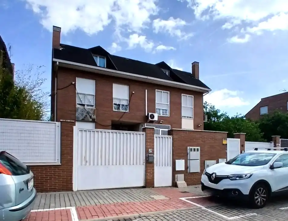 Exterior view of Flat for sale in Parla