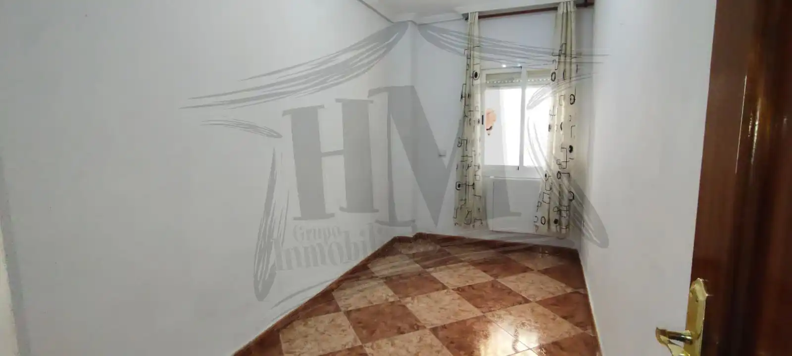 Piso en venta en Alcalá de Henares con Terraza y Internet