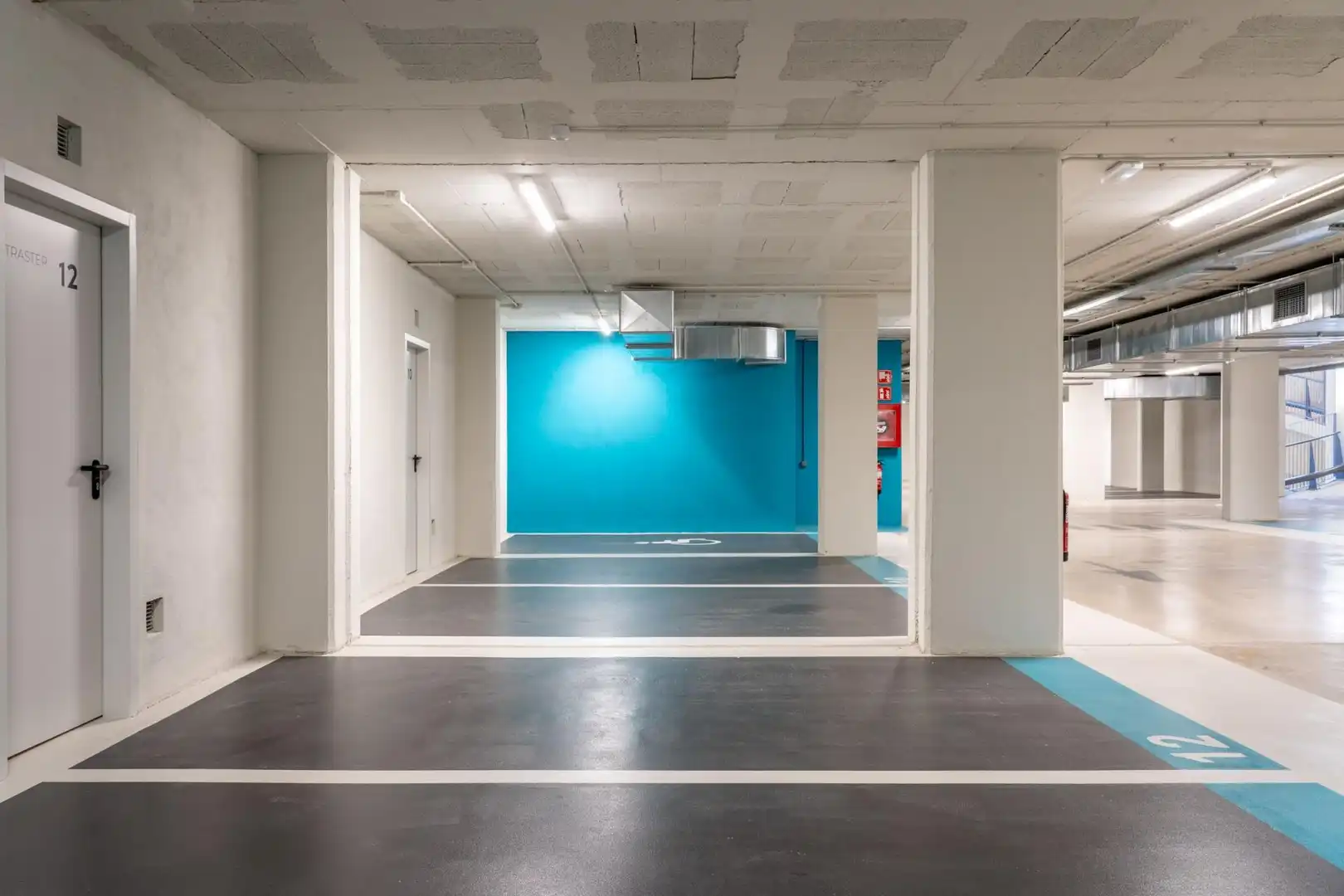 Parkplatz von Wohnung zur Miete in Sant Joan Despí mit Klimaanlage, Heizung und Privatgarten