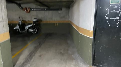 Foto 2 de Garatge en venda a Carrer Castell de Requesens, Eixample Sud – Migdia, Girona Capital