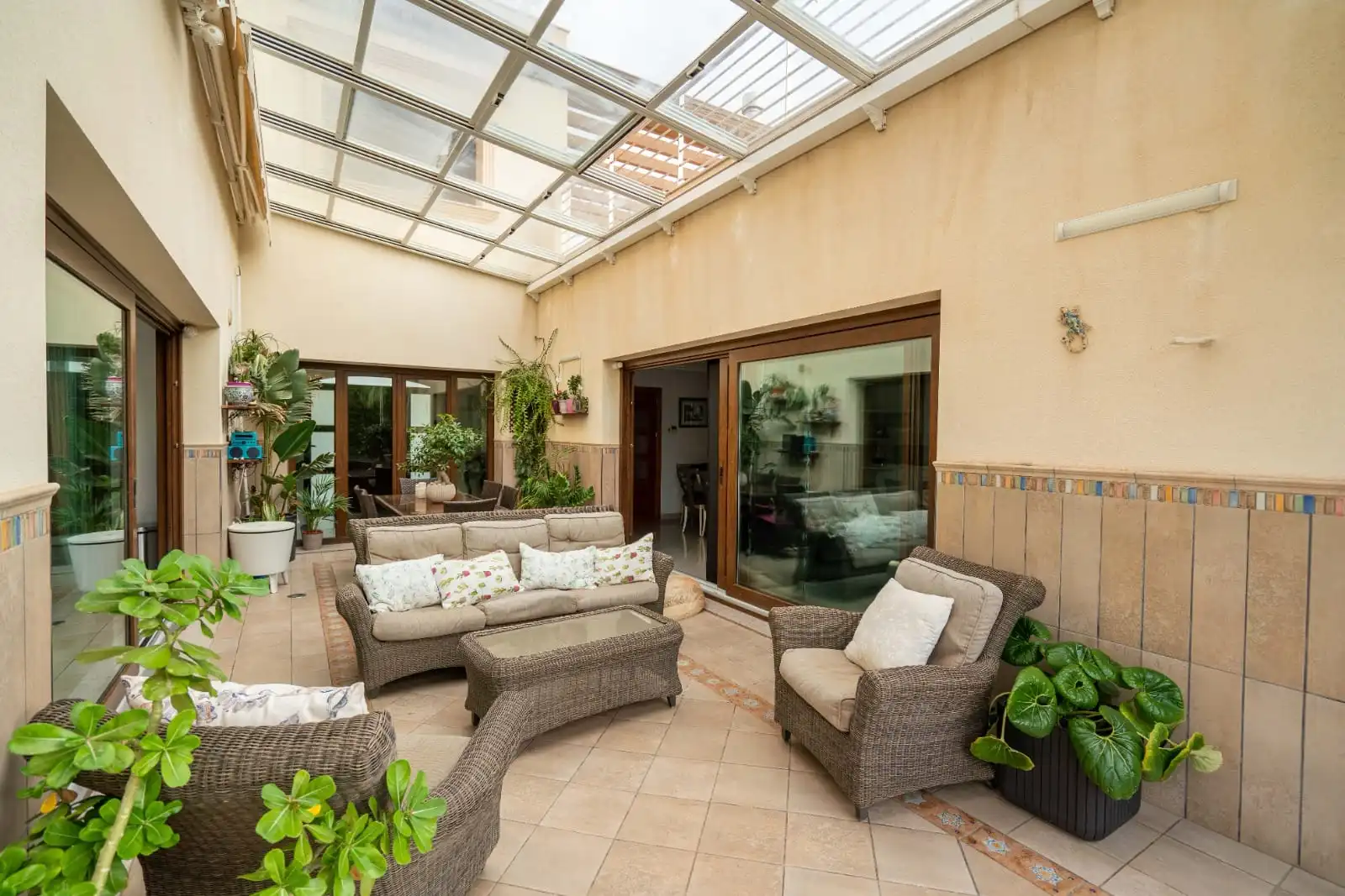 Terraza de Casa o chalet en venta en Almería con Aire acondicionado, Calefacción y Jardín privado
