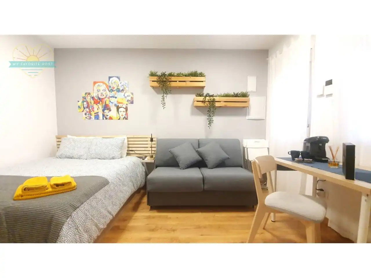 Living room of Study for rent in Madrid  with Parquet flooring and Furnished